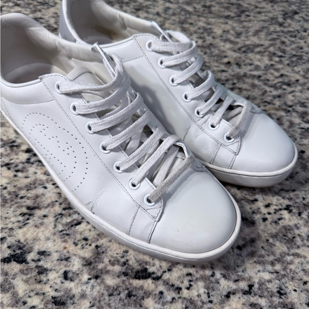 Gucci Ace White Leather Sneakers Sleek Design